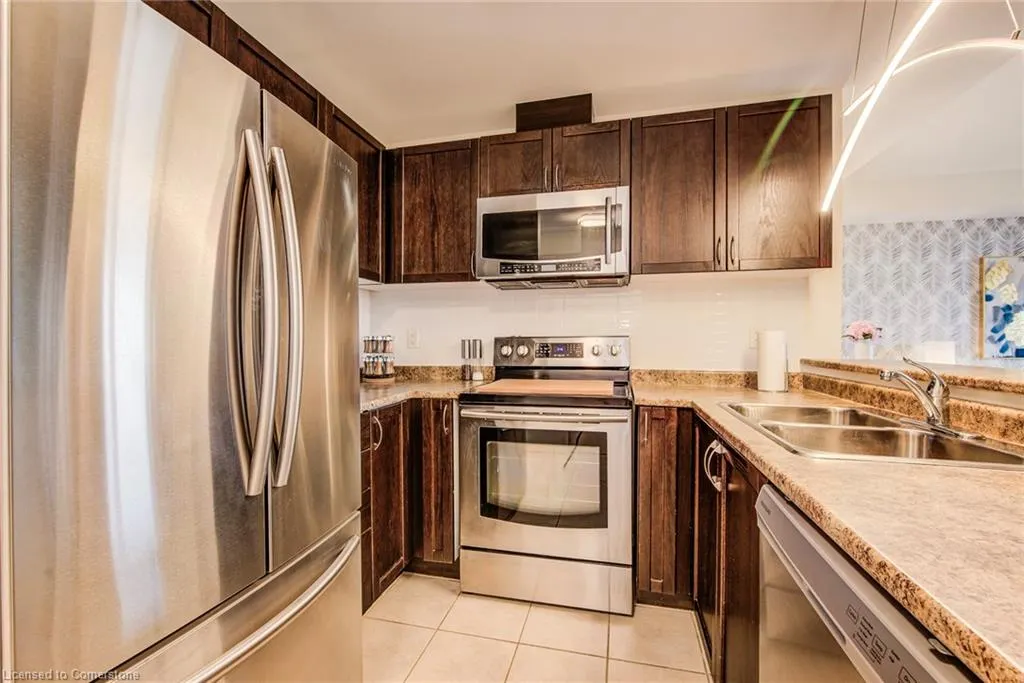2 Colonial Drive, #401