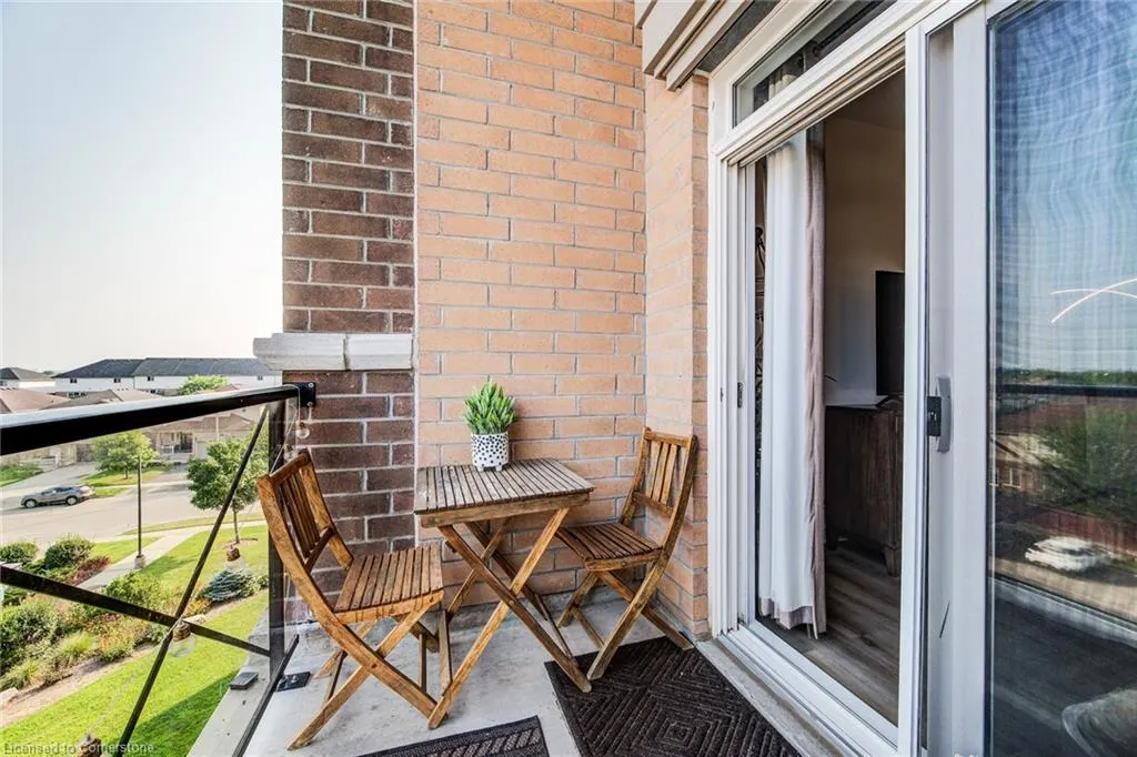 2 Colonial Drive, #401