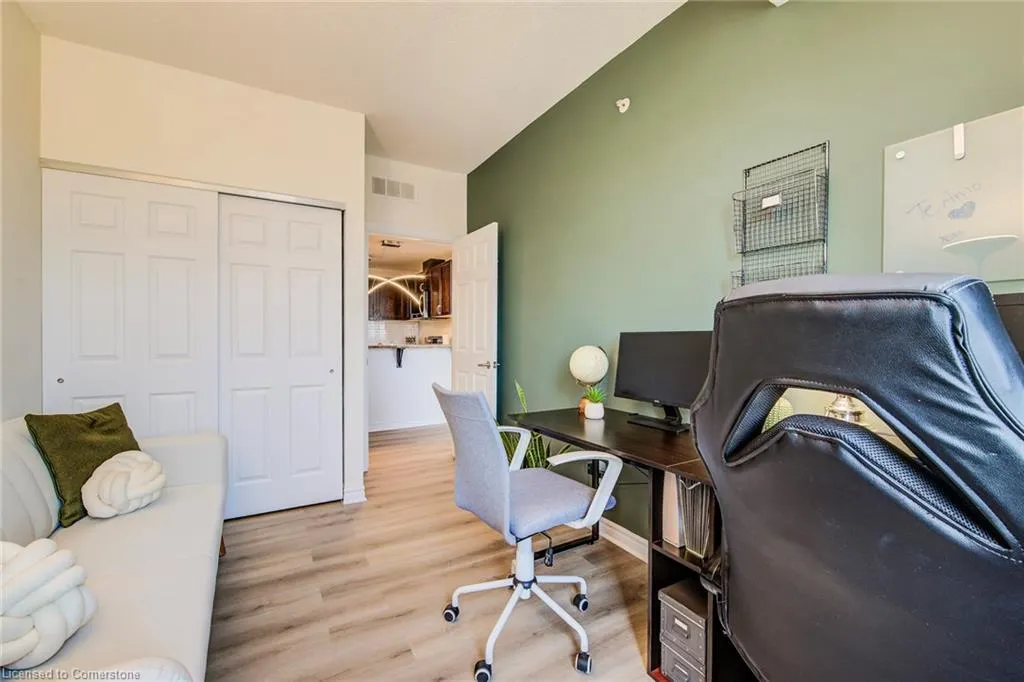 2 Colonial Drive, #401