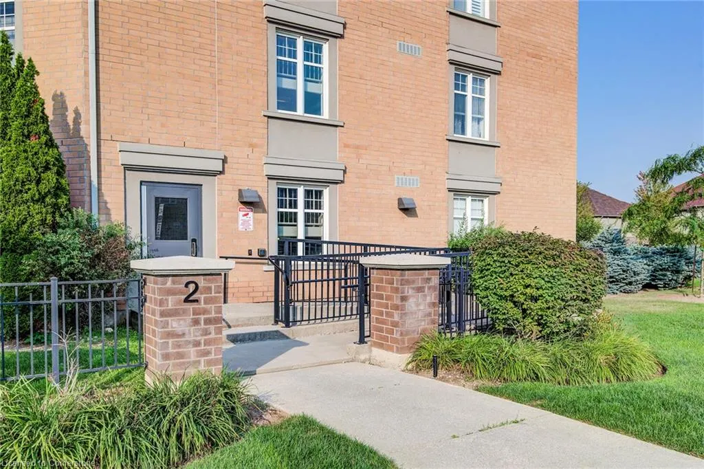 2 Colonial Drive, #401