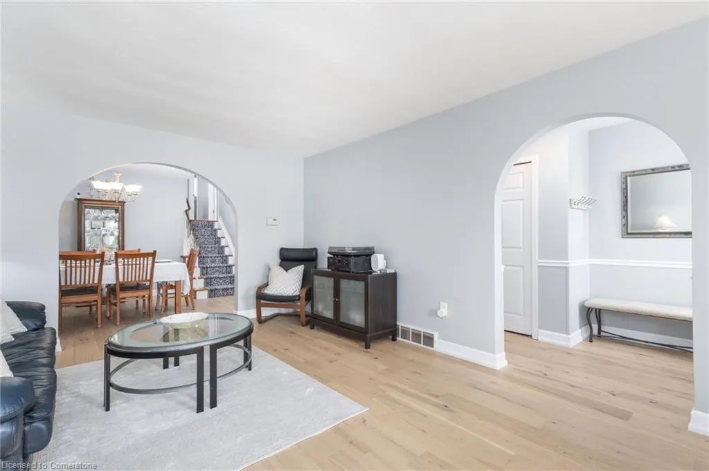 63 Lionsgate Avenue