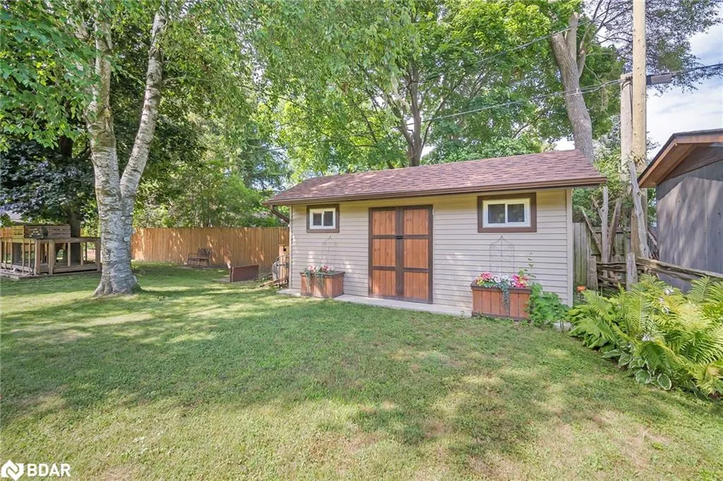 15 Hawthorne Road