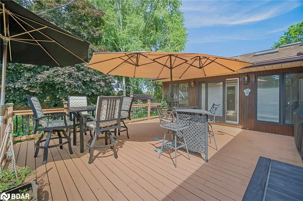 15 Hawthorne Road
