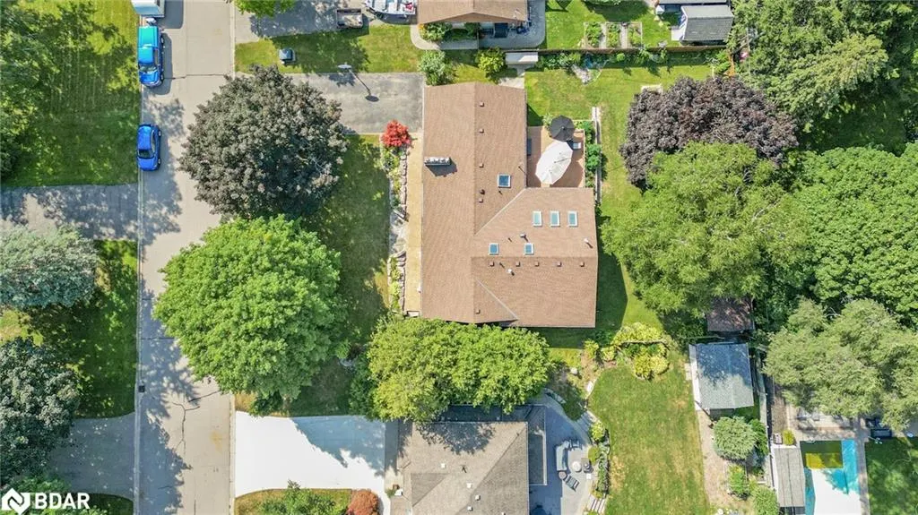 15 Hawthorne Road