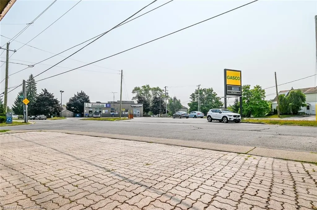 126 TOWN LINE Road W