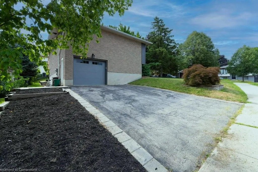 120 Devonglen Drive