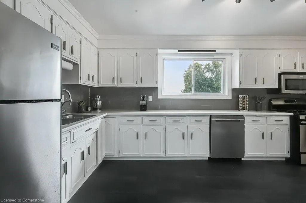 120 Devonglen Drive