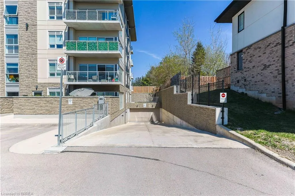 16 Markle Crescent, #517