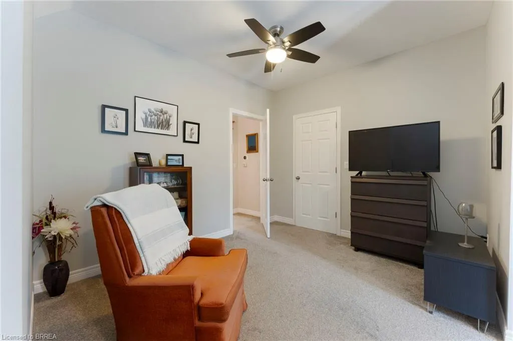 182 Governor's Road E