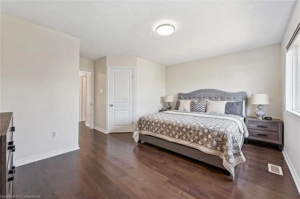 24 Wilkie Crescent