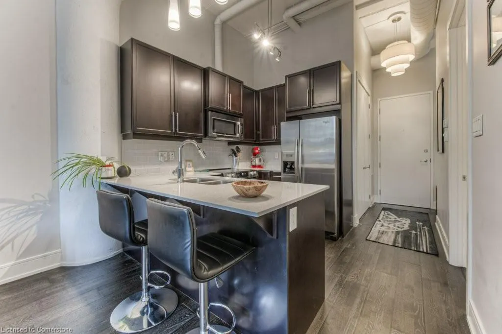 112 Benton Street, #207