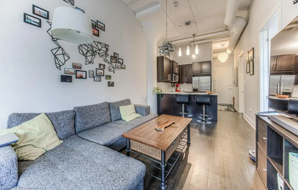 112 Benton Street, #207