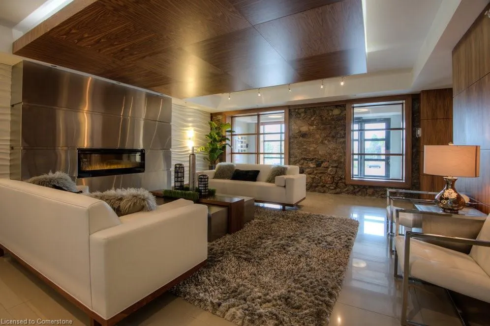 112 Benton Street, #207