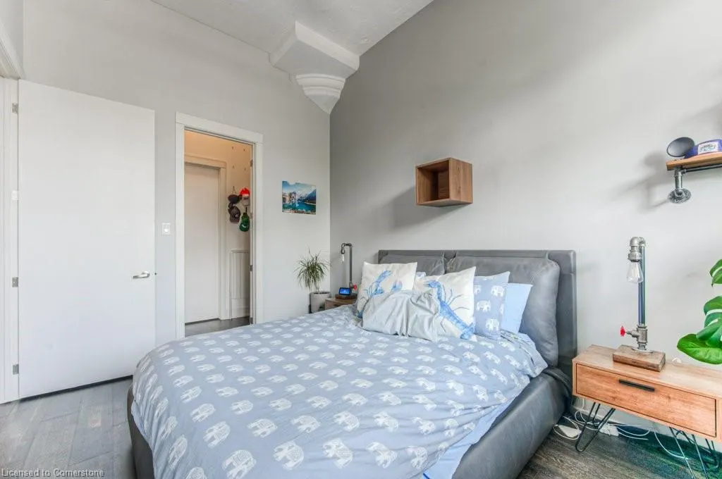 112 Benton Street, #207