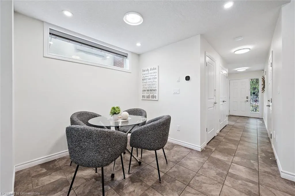 68 York Road, #B