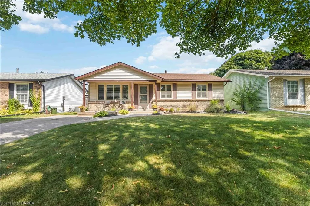 8 Hawthorne Lane