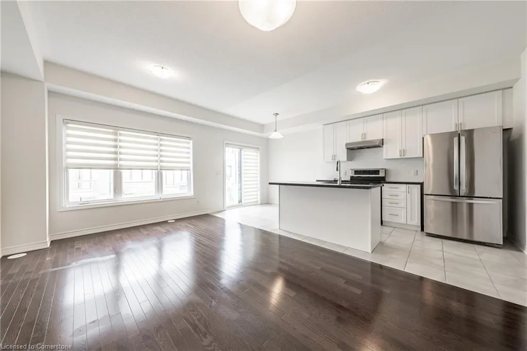 391 Athabasca Common
