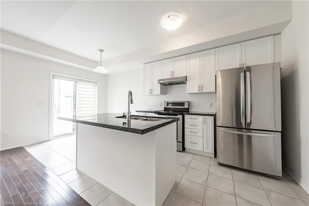 391 Athabasca Common