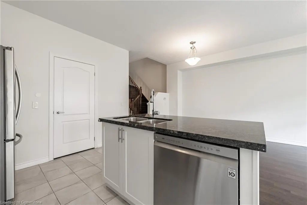 391 Athabasca Common