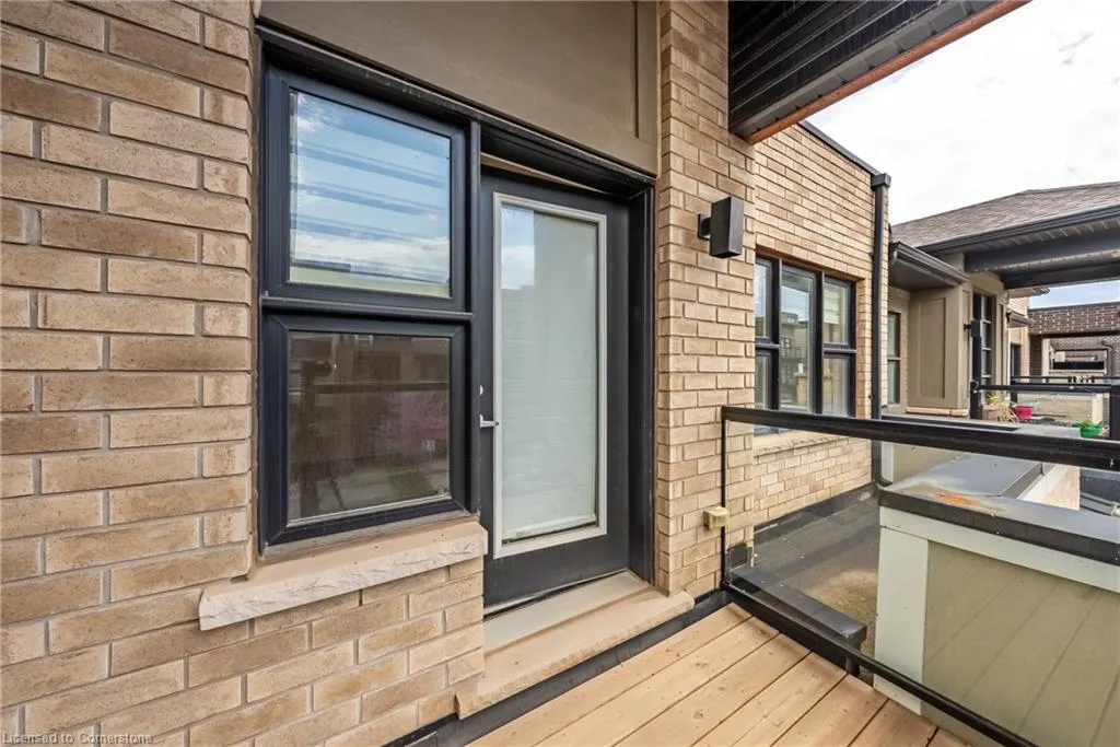 391 Athabasca Common