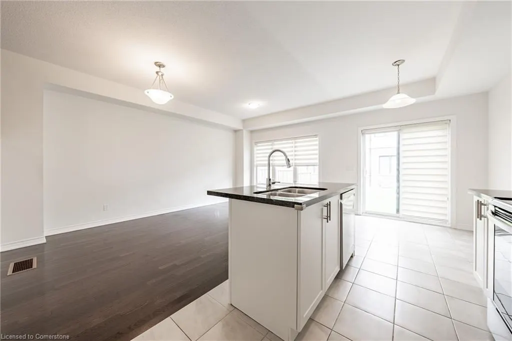 391 Athabasca Common