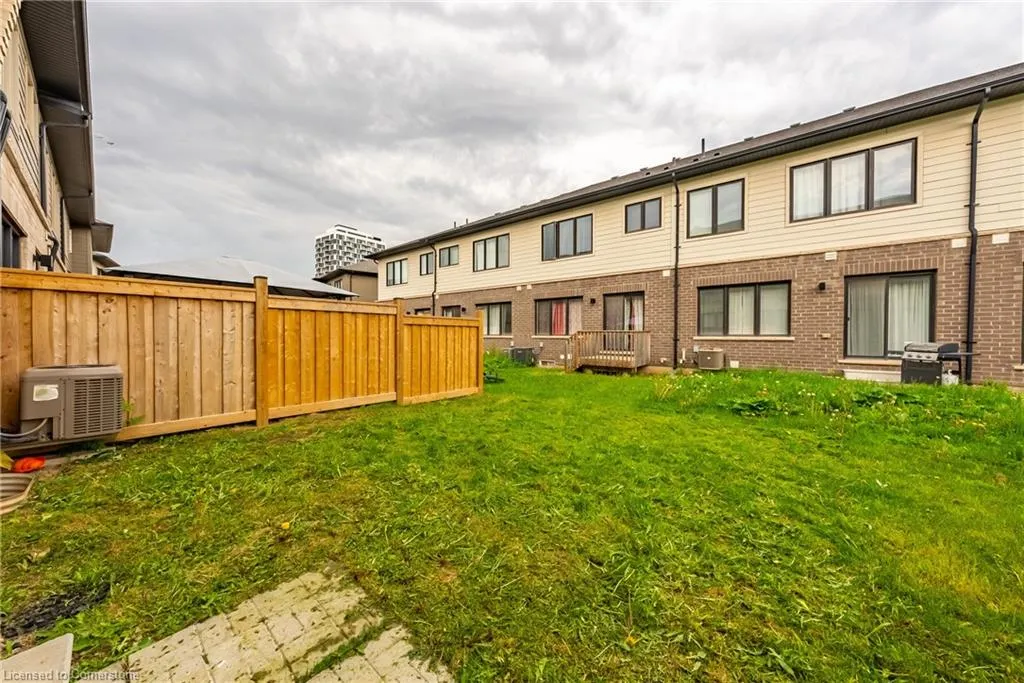391 Athabasca Common