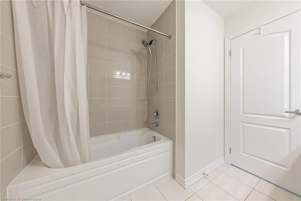 391 Athabasca Common