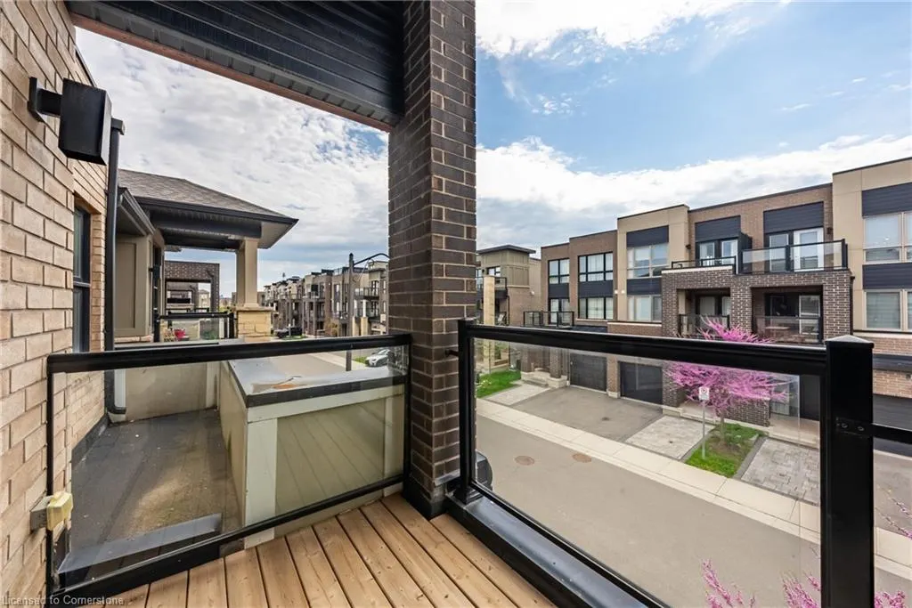 391 Athabasca Common