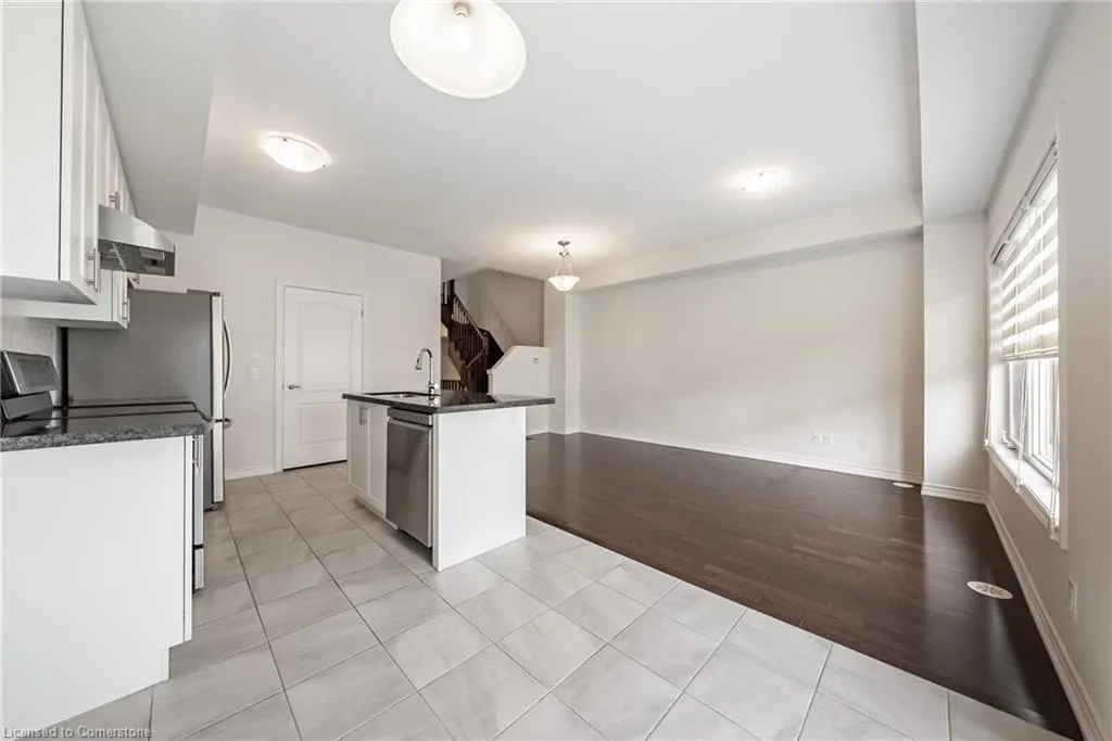391 Athabasca Common