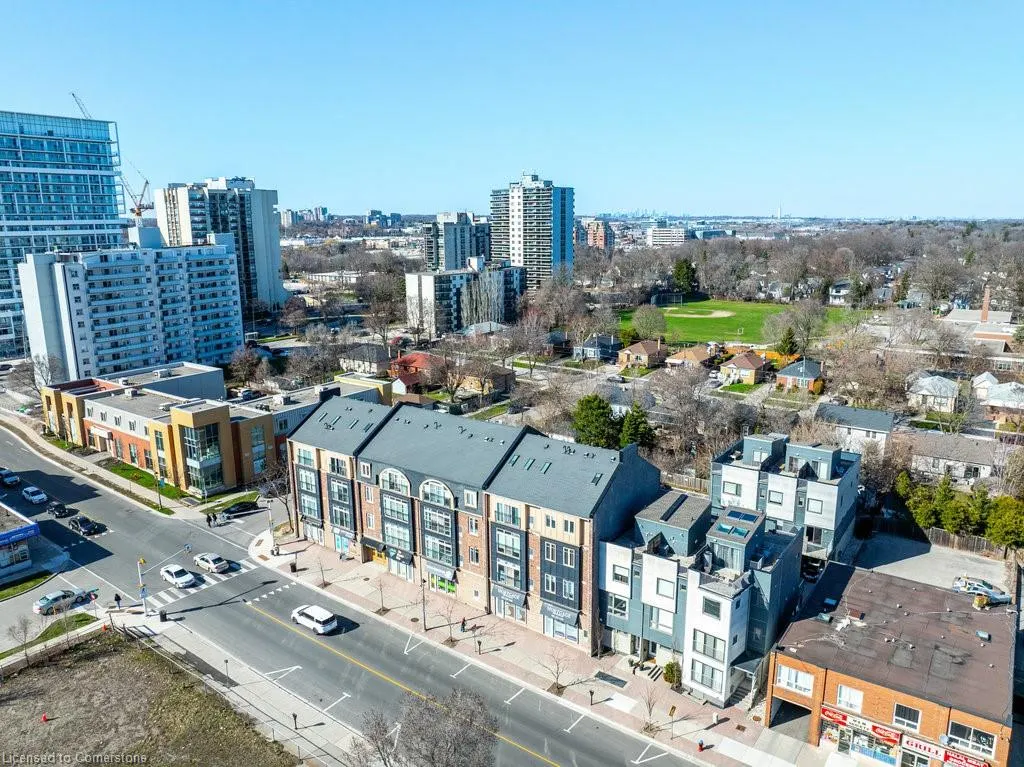459 Kerr Street, #105