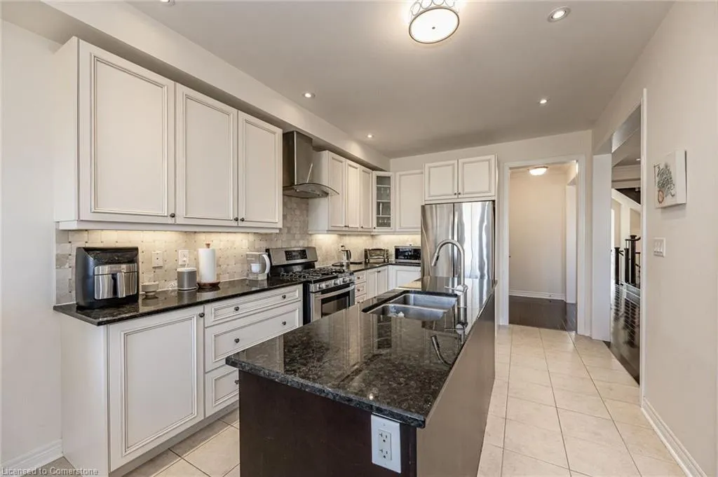 2453 Village Common