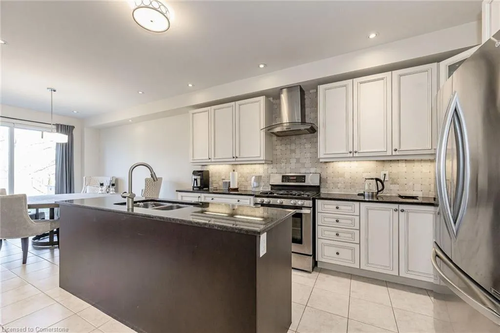 2453 Village Common