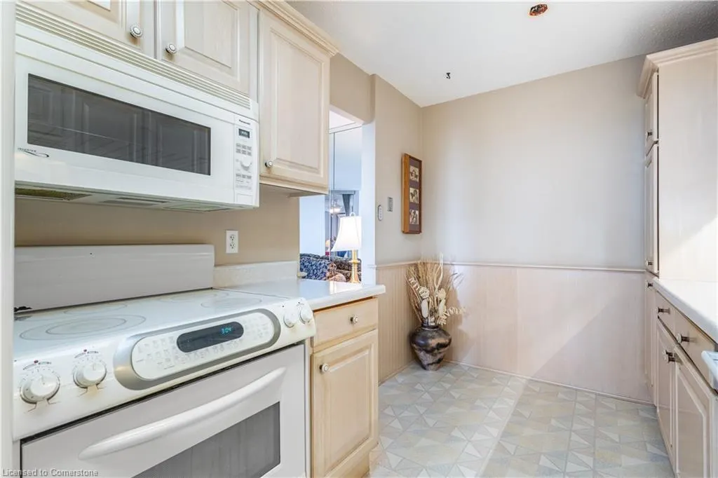 2055 Upper Middle Road, #805