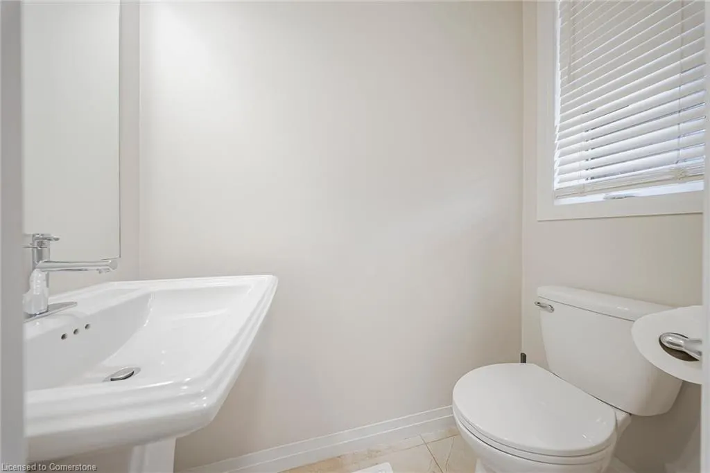 6 Greenwich Avenue