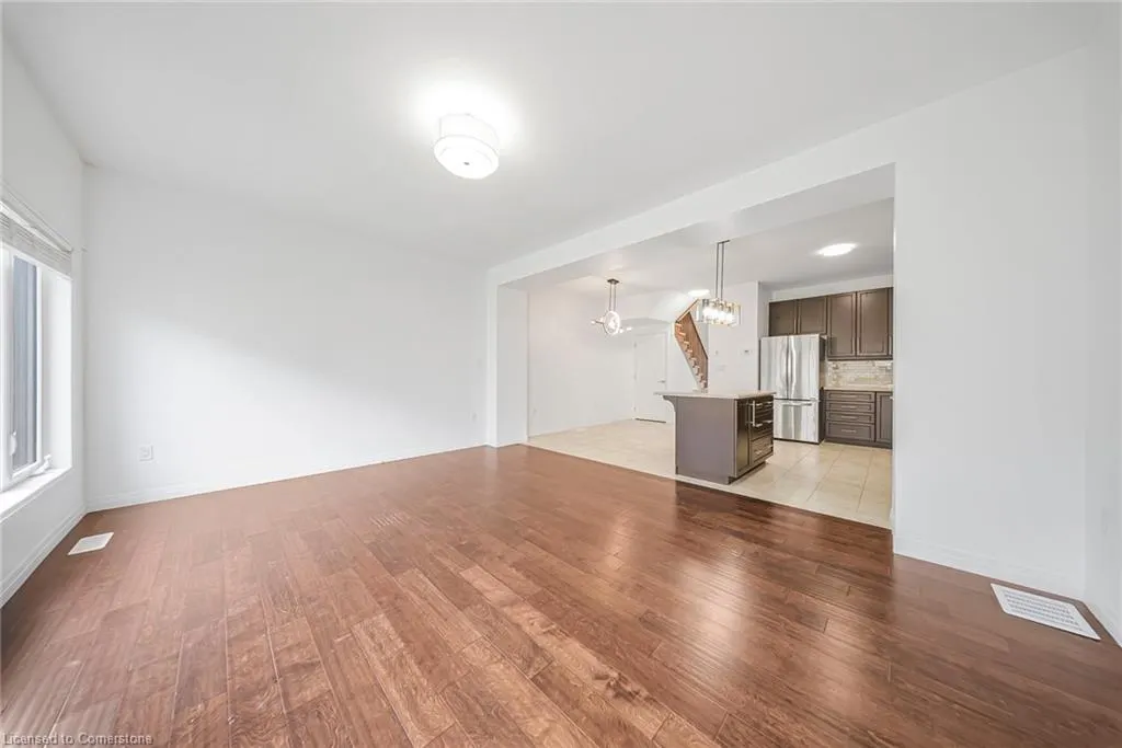 6 Greenwich Avenue