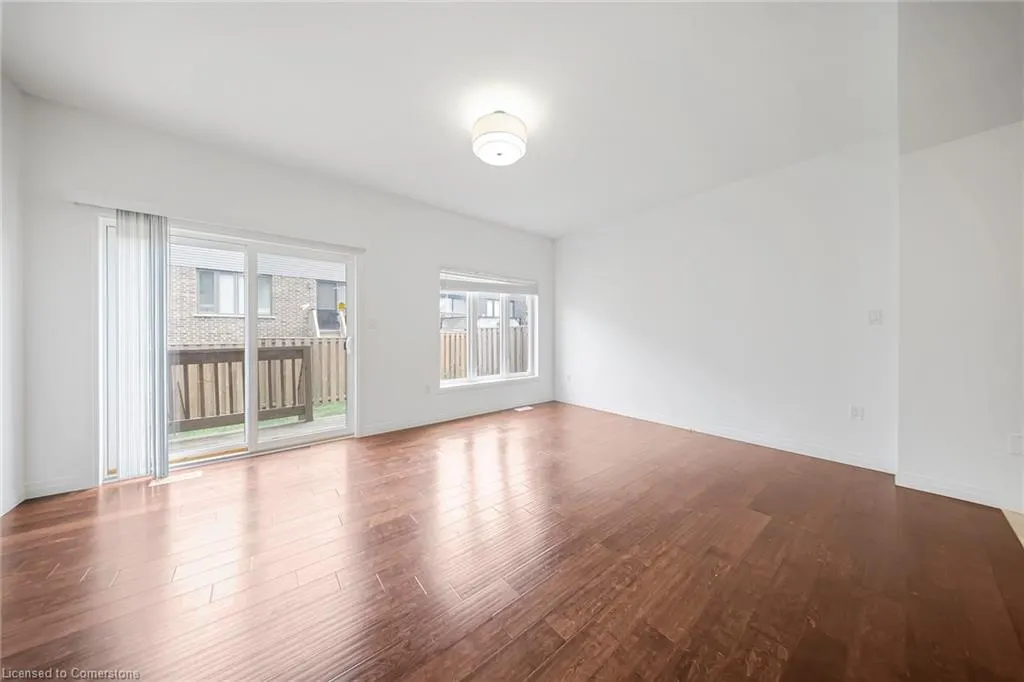 6 Greenwich Avenue