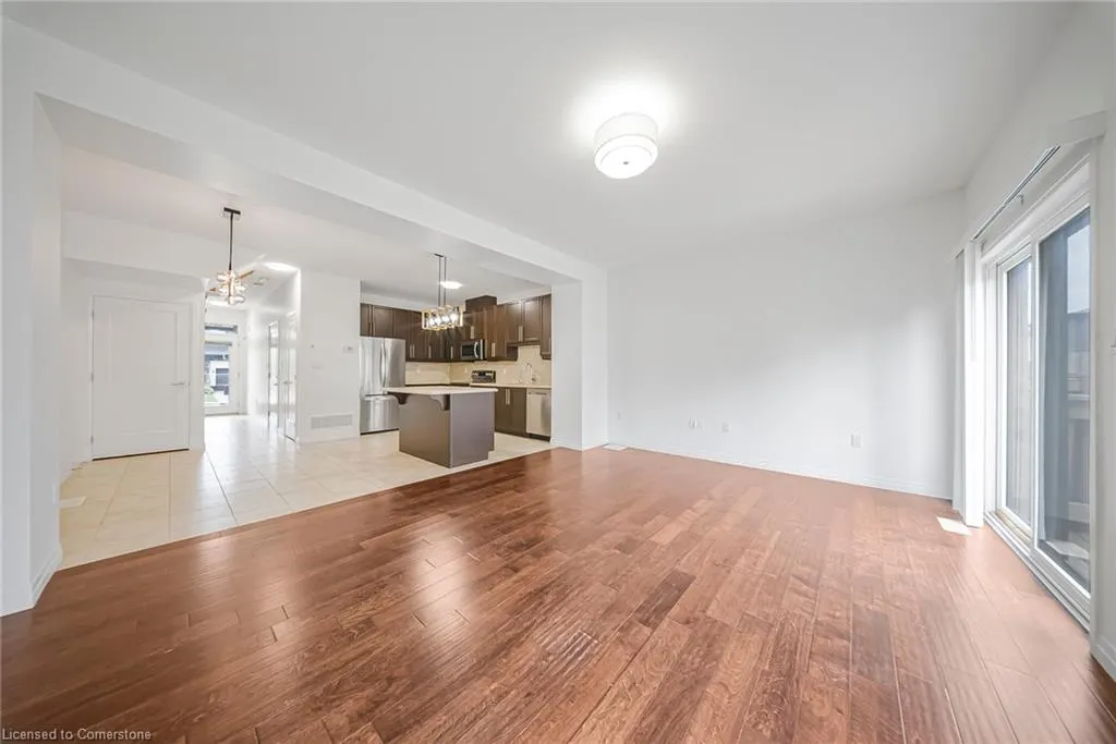 6 Greenwich Avenue