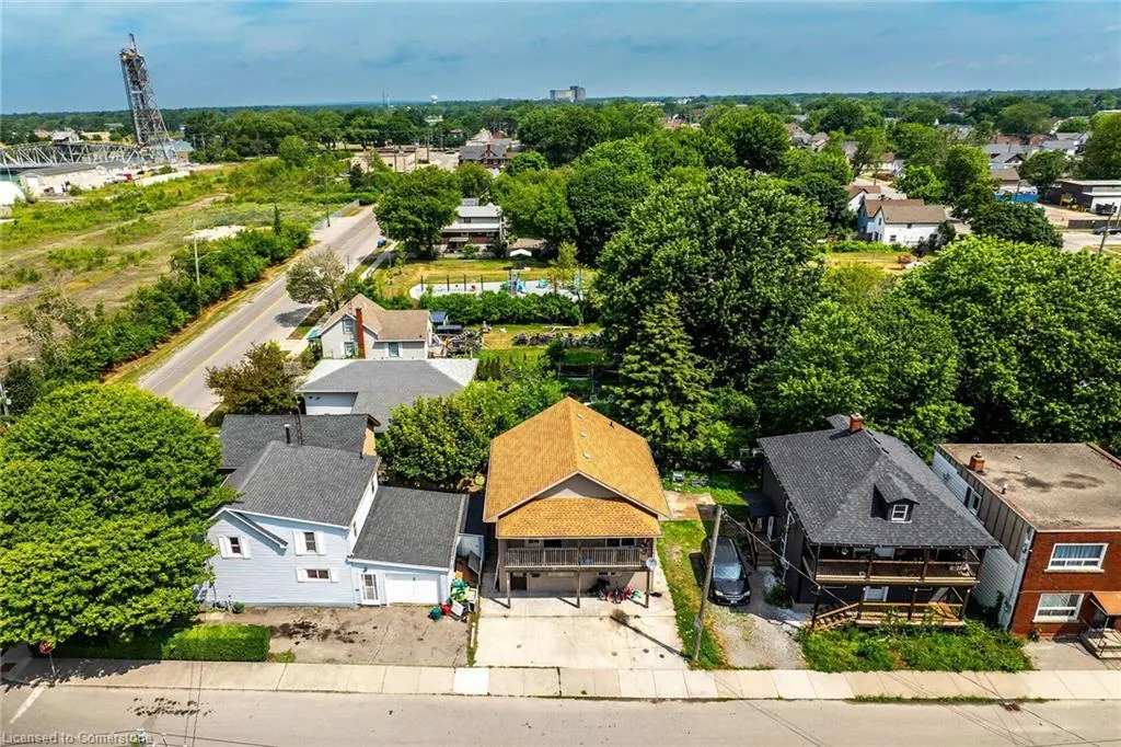 8 Nickel Street
