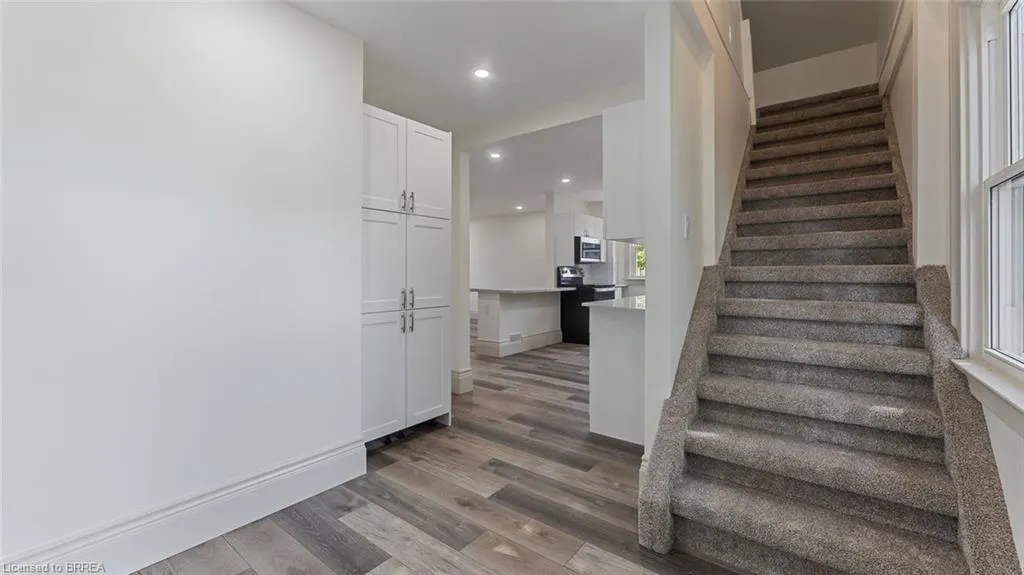 14 Mintern Avenue