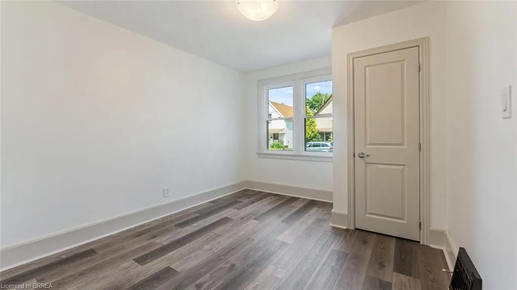 14 Mintern Avenue