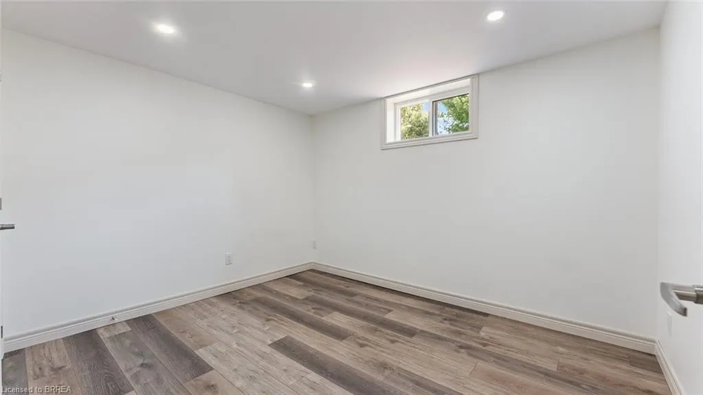 14 Mintern Avenue