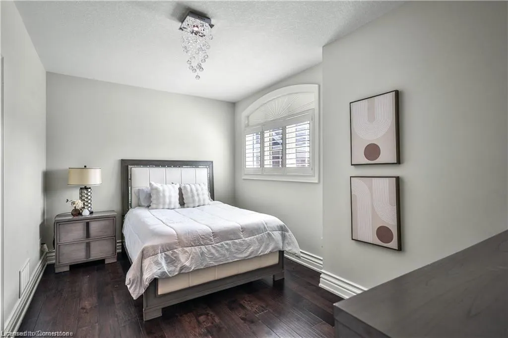 220 Moorland Crescent