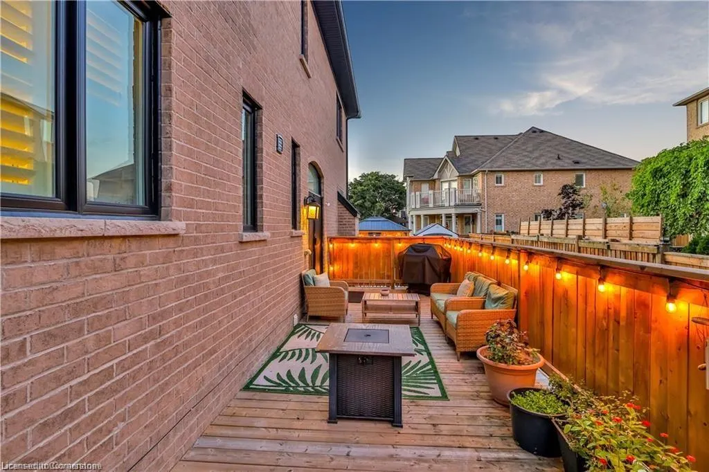 220 Moorland Crescent