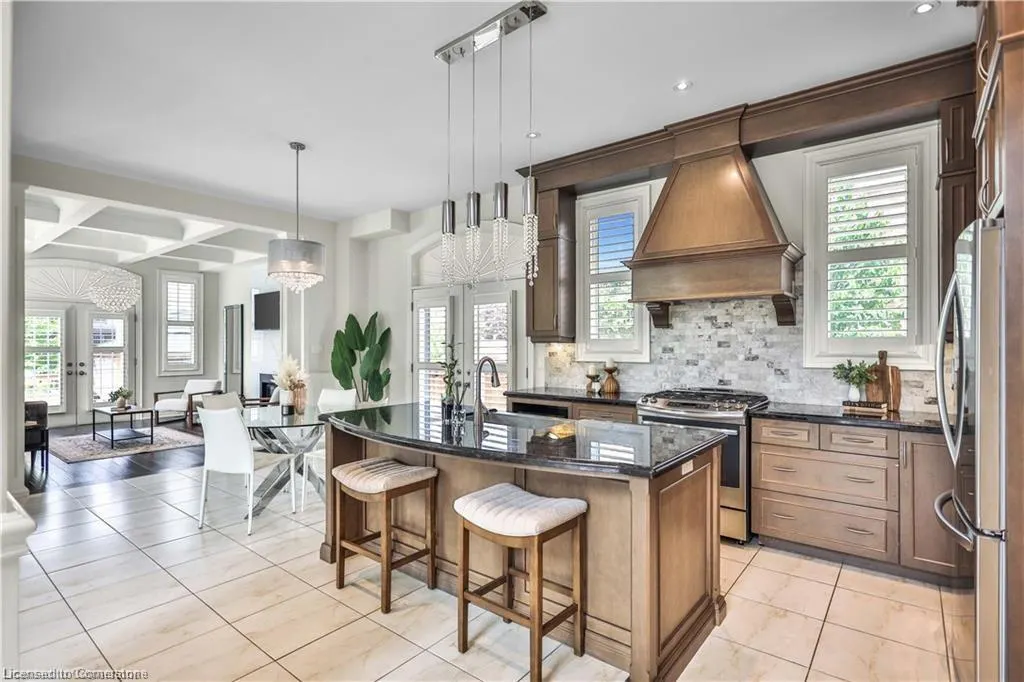 220 Moorland Crescent