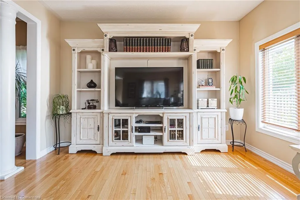 636 Serafini Crescent