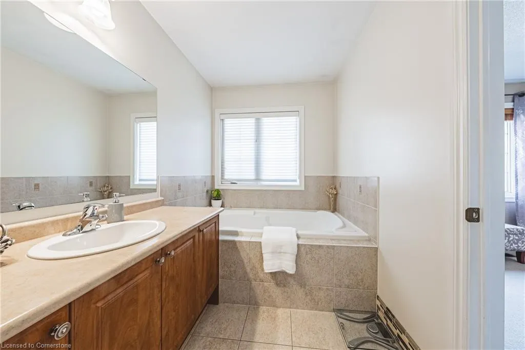 636 Serafini Crescent