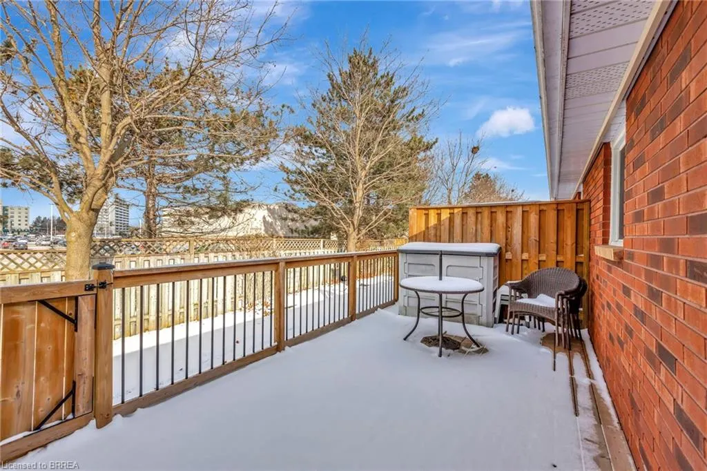 570 West Street, #23