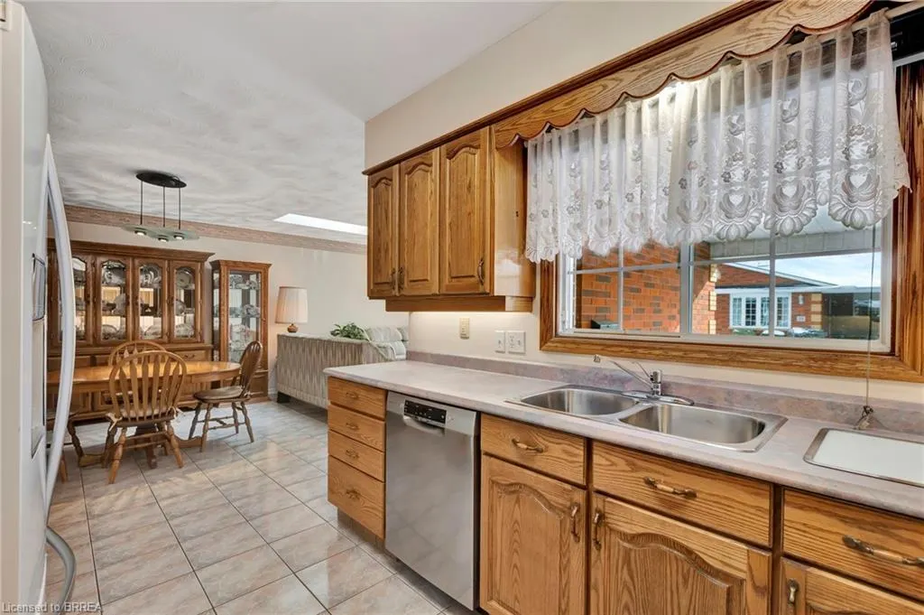 570 West Street, #23