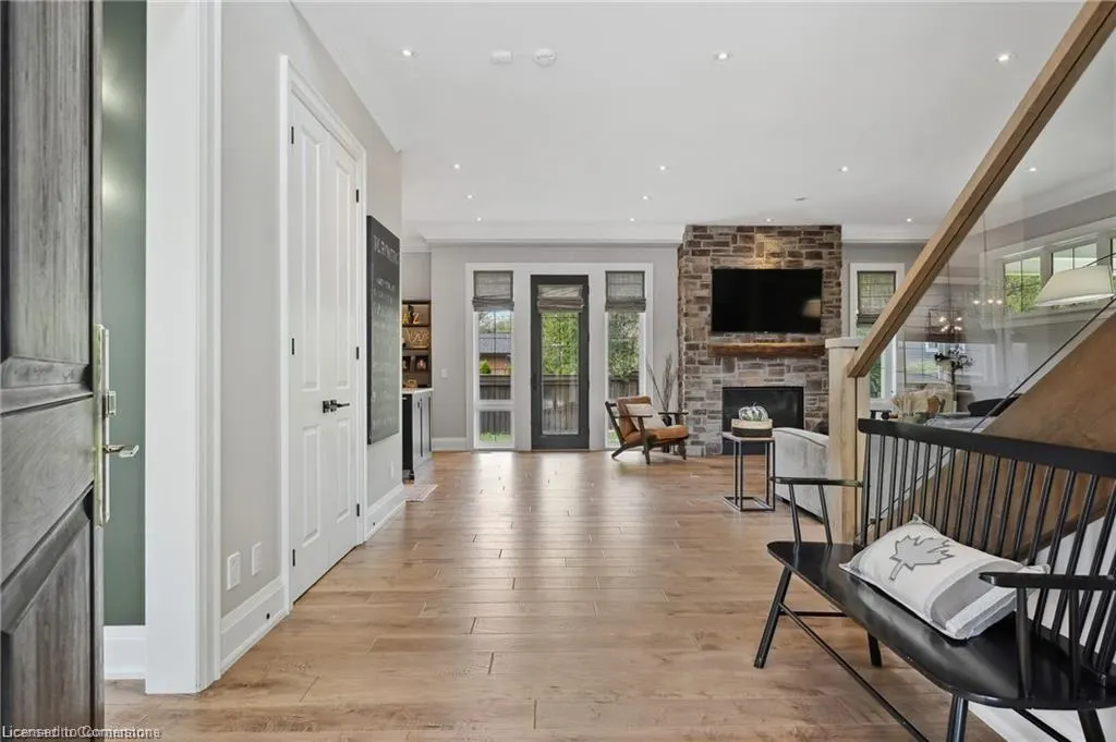 1247 Wood Place