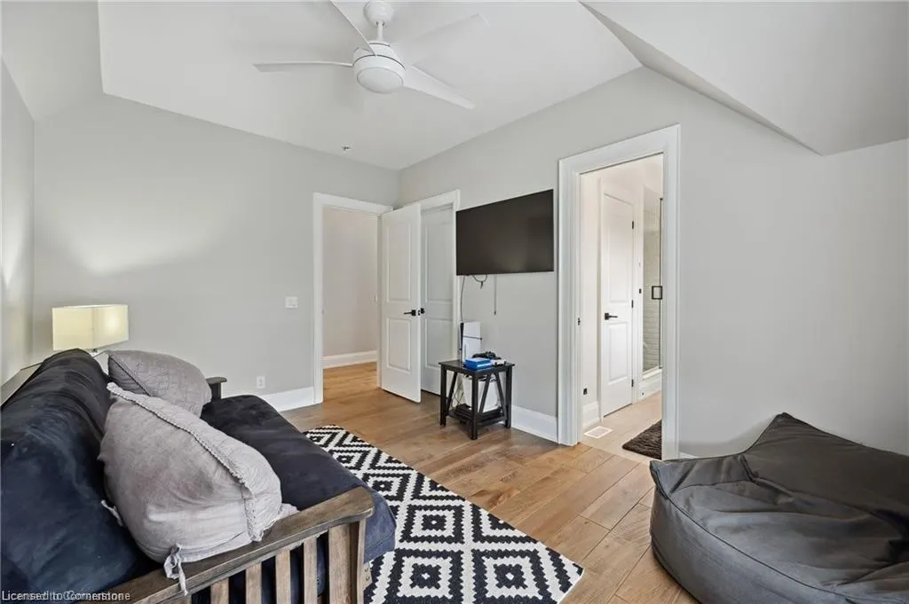 1247 Wood Place